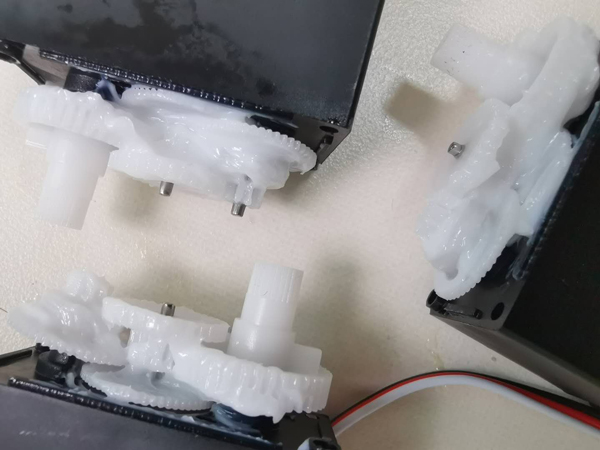 塑膠齒輪潤滑方面該用什么潤滑脂才好呢？